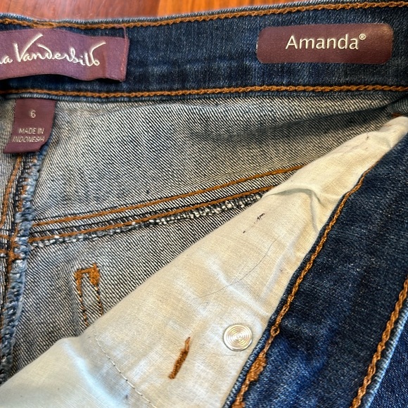 Size 6 Gloria Vanderbilt jeans - Amanda cut - Picture 6 of 12